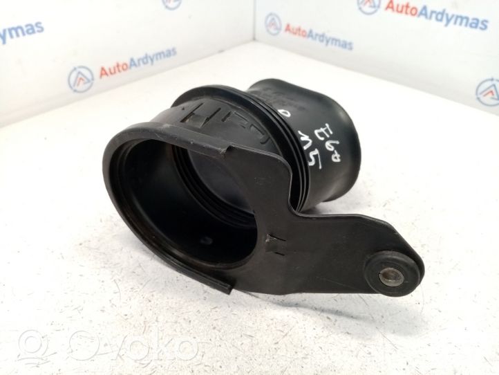 BMW M5 Air intake duct part 13717834741