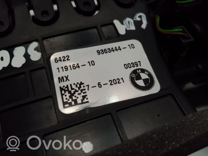 BMW X3 G01 Dysze / Kratki środkowego nawiewu deski rozdzielczej 9363444