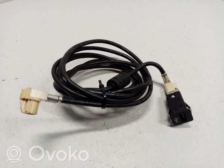 BMW X5 E70 Gniazdo / Złącze USB 61319167196