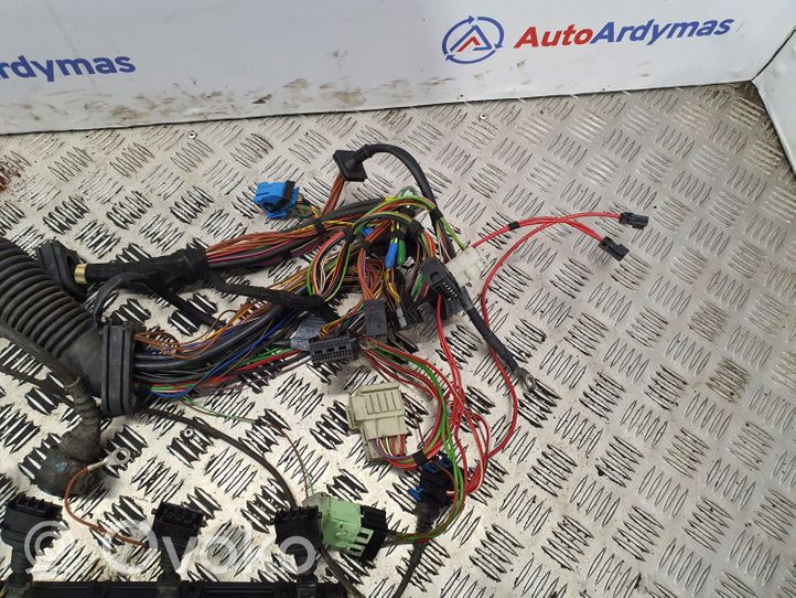 BMW X5 E53 Cableado de instalación del motor 12511438902