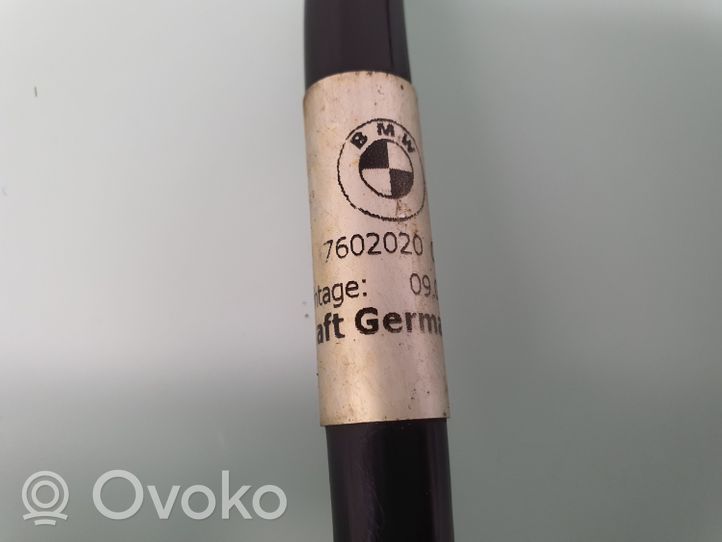 BMW 4 F32 F33 Sfiato/tubo di sfiato/tubo flessibile 7602020