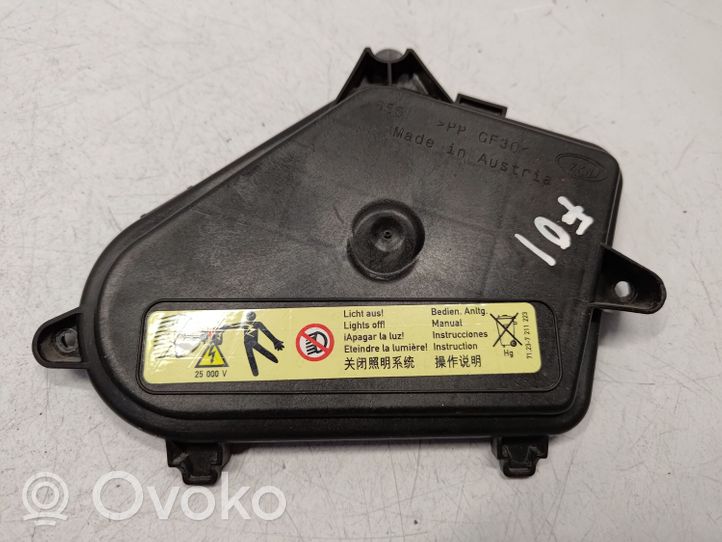 BMW 7 F01 F02 F03 F04 Cache-poussière de phare avant 63117225234