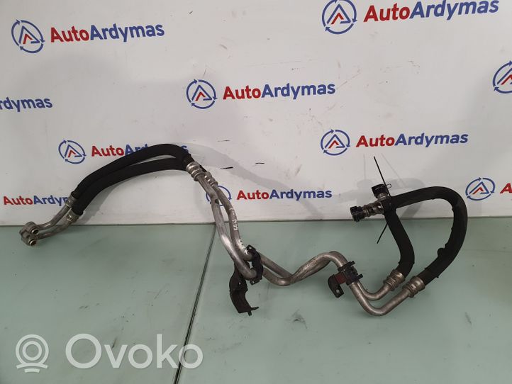 BMW 5 F10 F11 Tuyau de refroidissement d'huile de boîte de vitesses 7589528