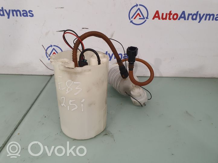 BMW X3 E83 Pompe à carburant 16117159604