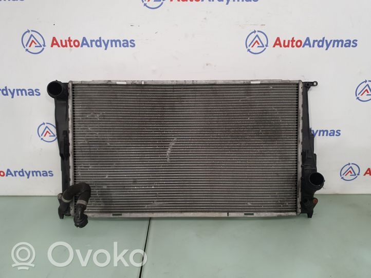 BMW 3 E92 E93 Aušinimo skysčio radiatorius 17117547059