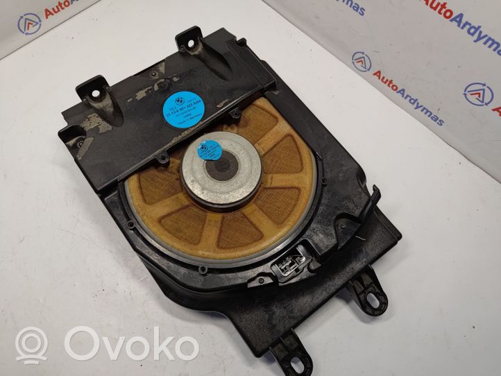 BMW 7 E65 E66 Subwoofer-bassokaiutin 65136901323