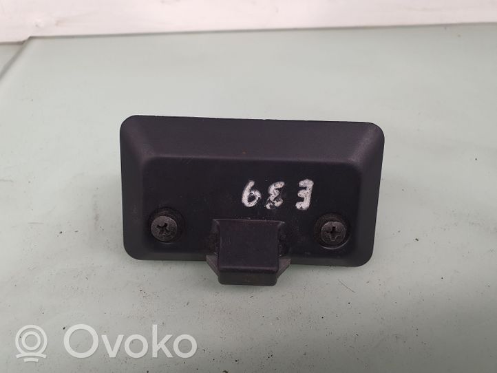 BMW 5 E39 Glove box handle 51168163018