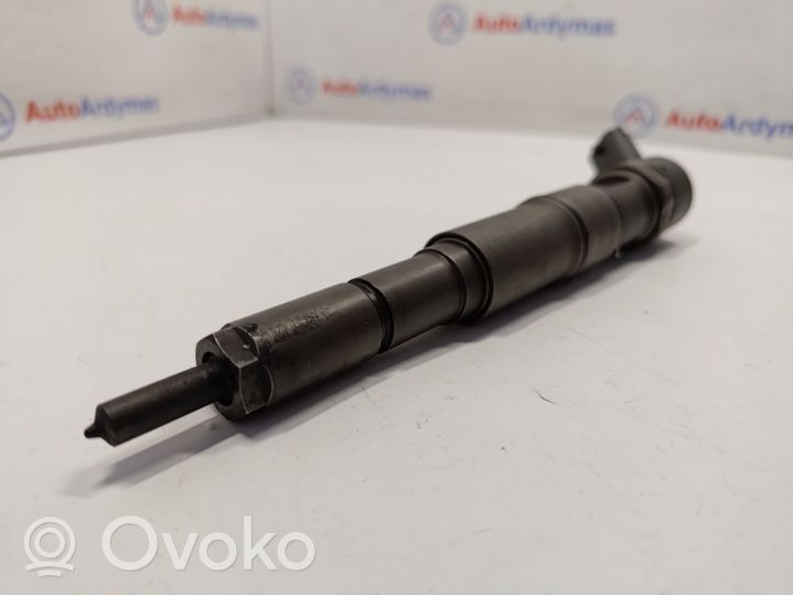 BMW 5 E39 Fuel injector 7785985