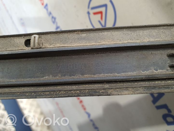 BMW 5 E39 Moulure de porte avant 51137036705