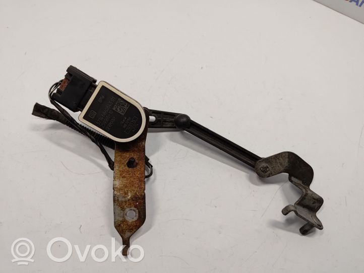 BMW 3 F30 F35 F31 Capteur de hauteur de suspension arrière 37146860843