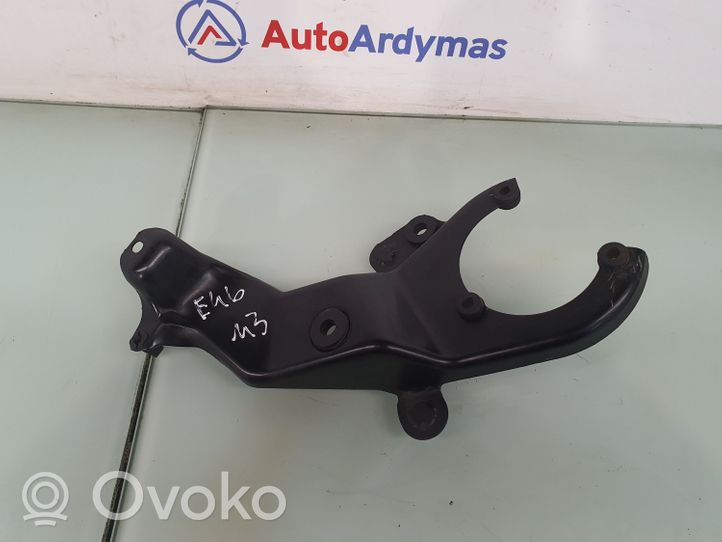 BMW M3 Altra parte del vano motore 17112229108