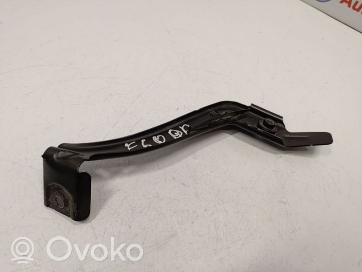 BMW 5 E60 E61 Supporto di montaggio del parafango 51647060814