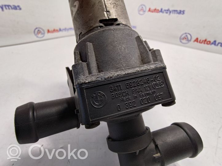 BMW 1 E81 E87 Pompa dell’acqua 64116928246