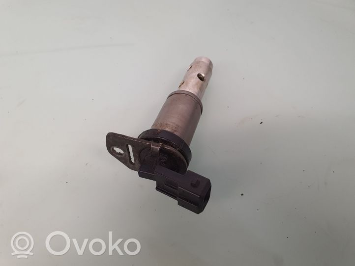 BMW 3 E90 E91 Paskirstymo velenėlio adaptacijos vožtuvas (vanos vožtuvas) 7585425