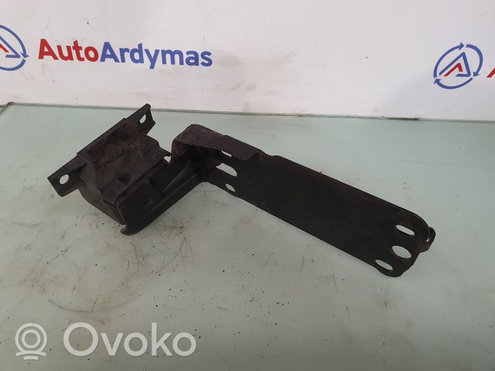 BMW 3 E90 E91 Staffa di montaggio del radiatore 7117811