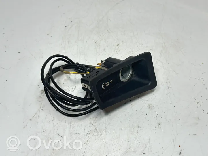 BMW 1 E81 E87 AUX in-socket connector 6930561