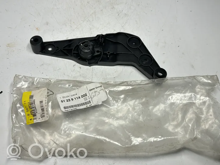 BMW 7 F01 F02 F03 F04 Palanca de liberación de la tapa del motor (capó) 51239113984