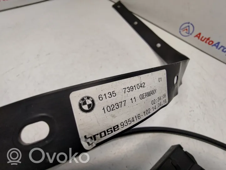 BMW 4 F36 Gran coupe Bagāžnieka vāka atvēršanas vadības bloks 61357458420