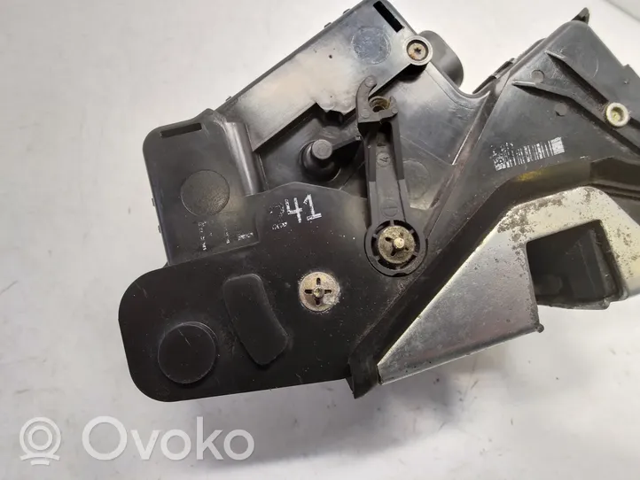 BMW 3 E46 Etuoven lukko 51217011241