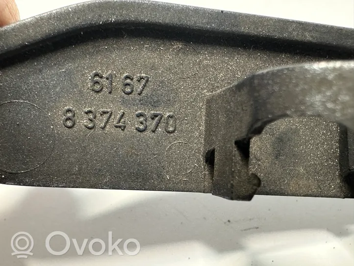 BMW 3 E46 Zaślepka spryskiwacza lampy przedniej 8374370