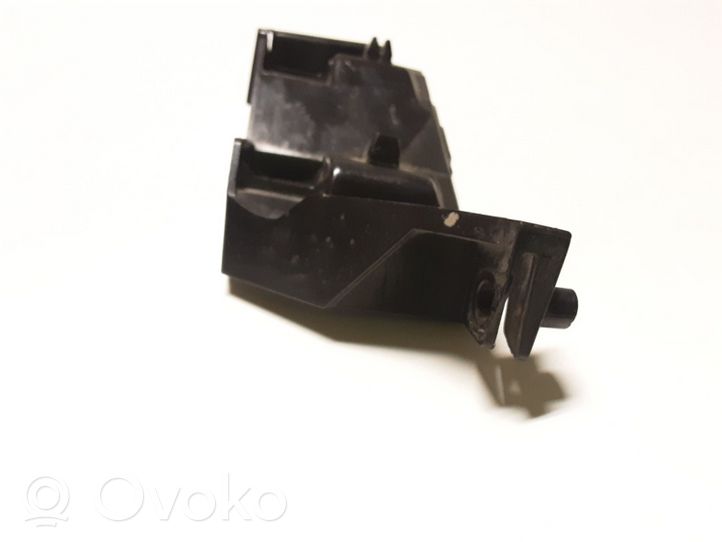 Suzuki SX4 Staffa di rinforzo montaggio del paraurti anteriore 7173179J00