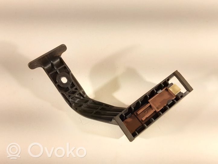 Toyota Prius (XW30) Antenas pastiprinātājs F1113102871