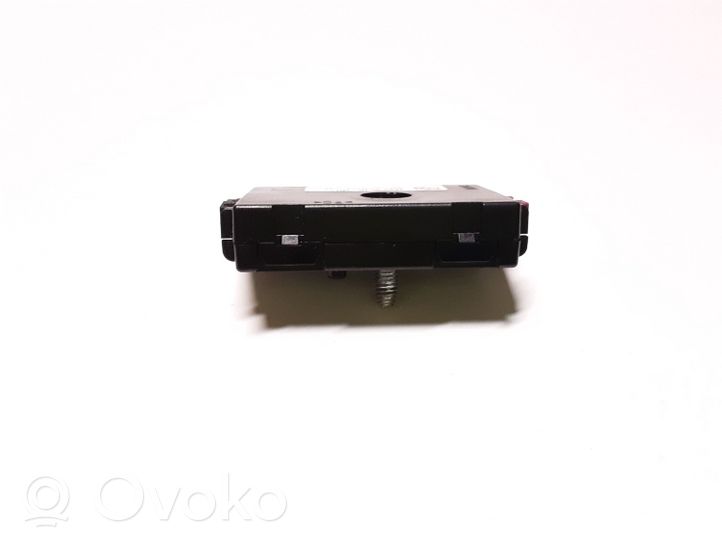 Mini Clubman F54 Aerial antenna amplifier 9338151