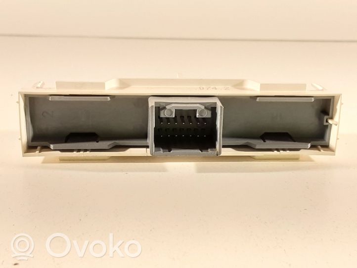 Toyota Verso Monitori/näyttö/pieni näyttö 839500F050