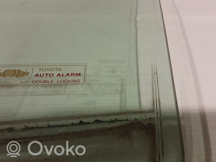 Toyota Prius (XW10) Vitre de fenêtre porte avant (4 portes) 43R00033