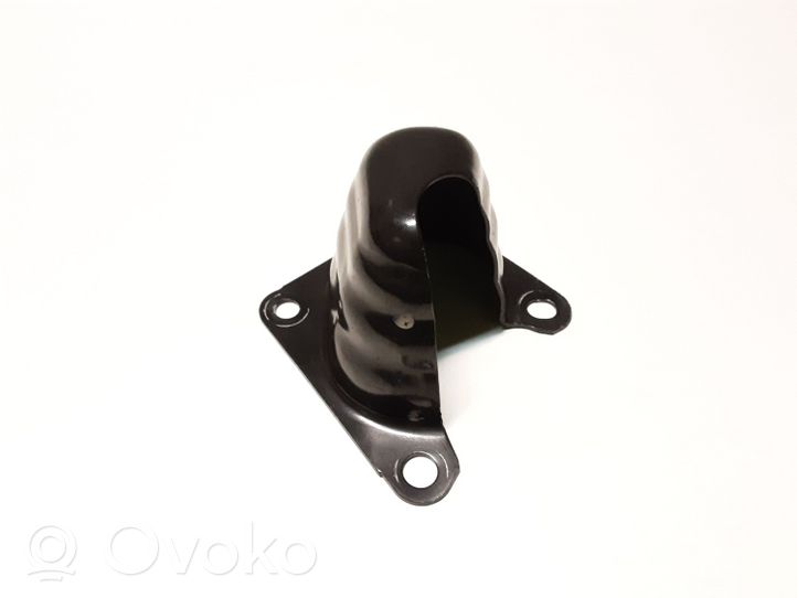 Nissan Qashqai Support de pare-chocs arrière 85212