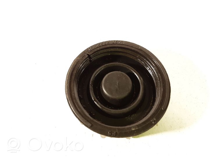 Toyota Yaris Korek wlewu płynu hamulcowego z czujnikiem poziomu 03355614571