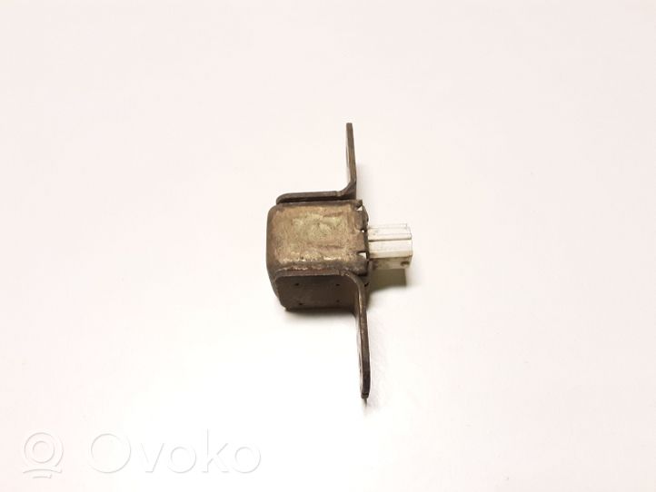 Mitsubishi Pajero Gaisa spilvenu trieciensensors MR409363