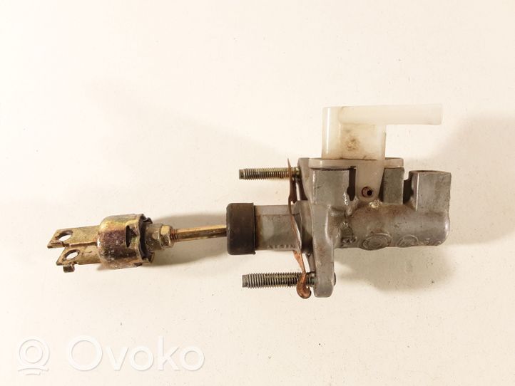 Toyota Corolla E120 E130 Główny cylinder sprzęgła 