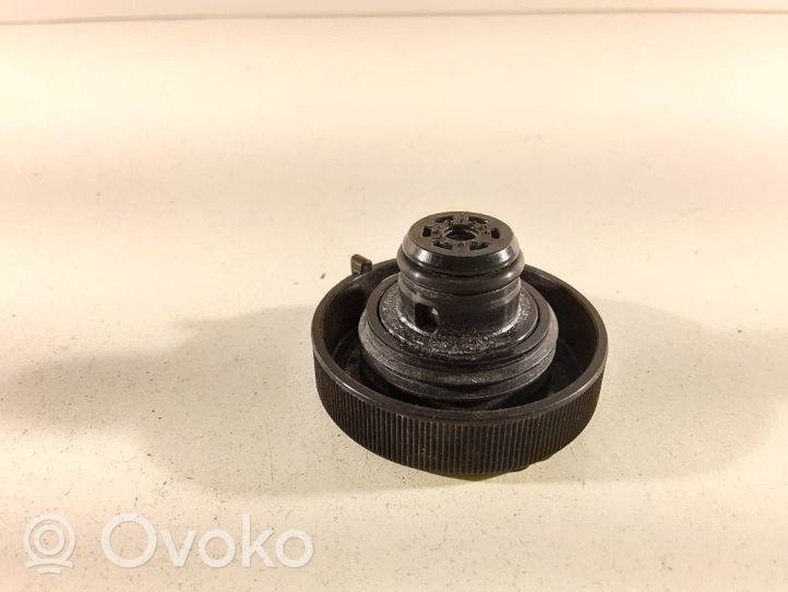 Toyota Auris E180 Vase d'expansion / bouchon de réservoir de liquide de refroidissement 