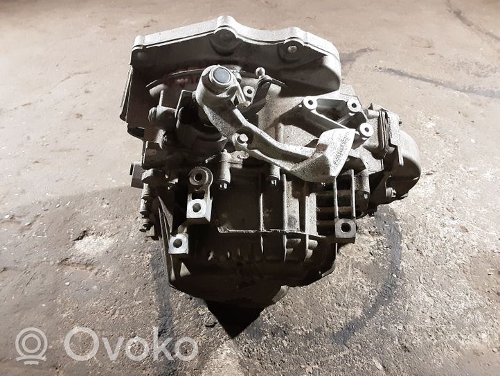 Opel Meriva B Manual 5 speed gearbox 55194293