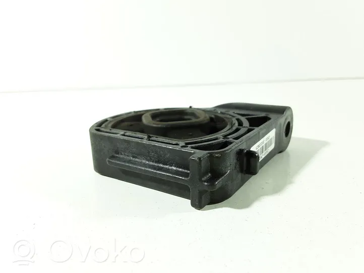 KIA Xceed Radiator mount bracket 25333CR000