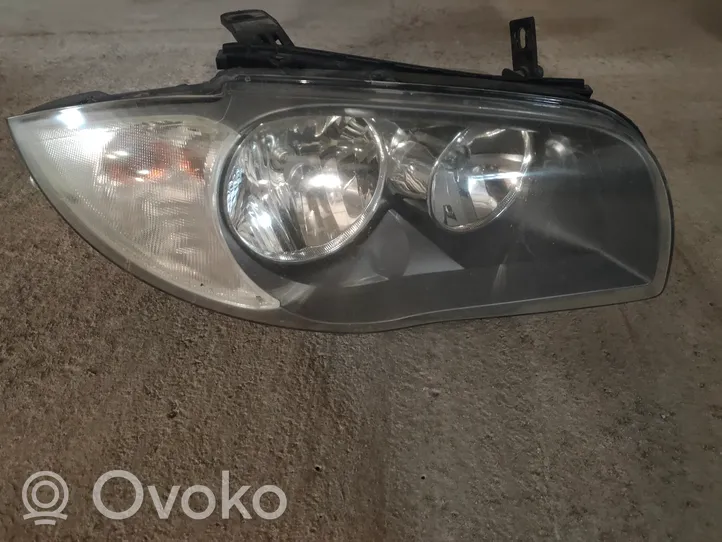 BMW 1 E81 E87 Lampa przednia 