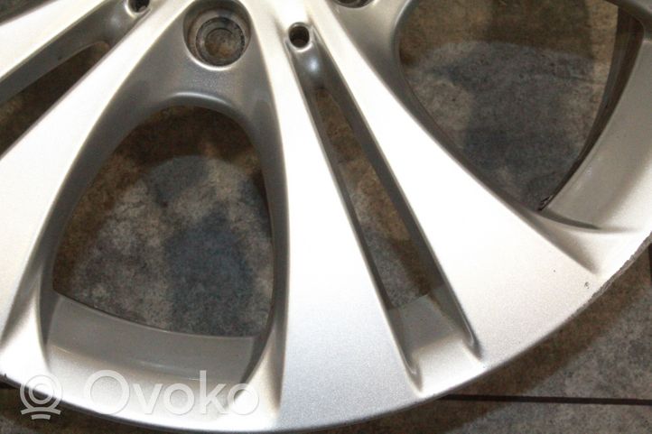 Mercedes-Benz B W246 W242 R20-hiilikuituvanne A2464010800