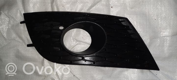 Seat Altea XL Mascherina/griglia fendinebbia anteriore 5P9853666A