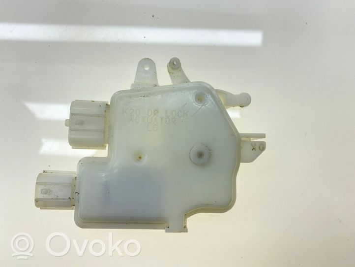 Subaru Outback Silniczek / Siłownik zamka centralnego 61100AG01A