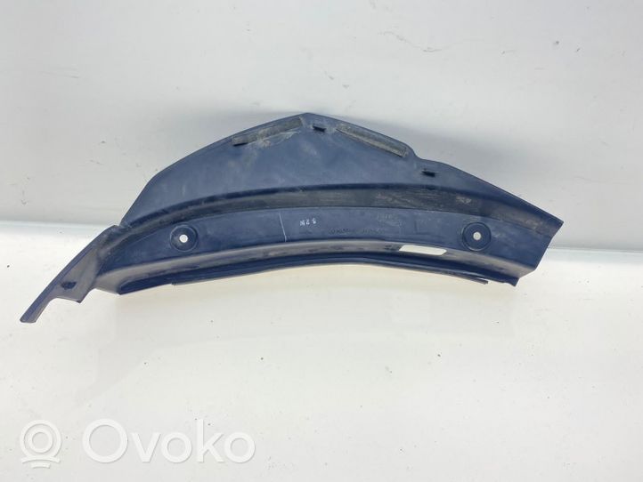 Subaru Legacy Moldura de la luz trasera/de freno 84953AG09B