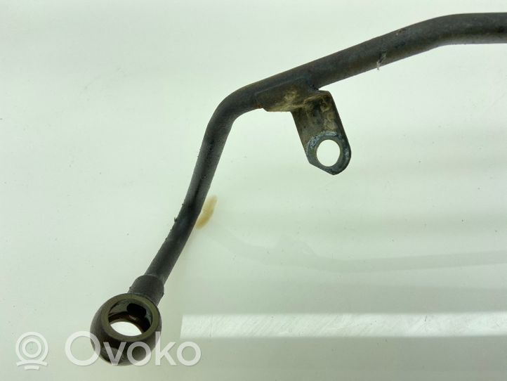 Subaru Legacy Tubo flessibile del radiatore dell’olio del cambio 21620AA112