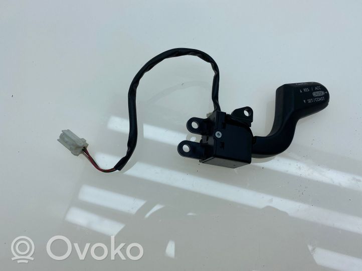 Subaru Tribeca Palanca de control de crucero 83151AG000