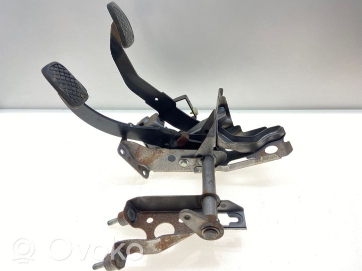 Subaru Legacy Assemblage pédale 36004AG020