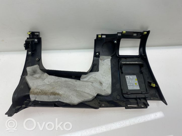 Subaru Outback Paneļa dekoratīvās apdares vairogs (apakšējais) 66075AG060