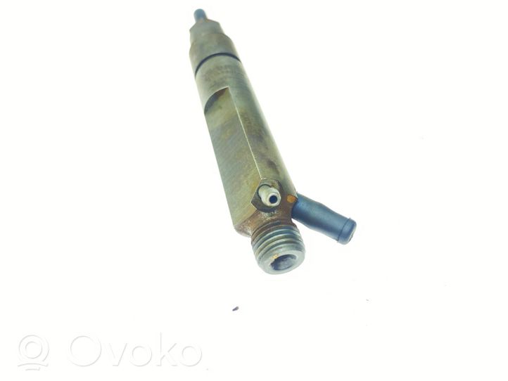 Skoda Octavia Mk1 (1U) Injecteur de carburant 038130202
