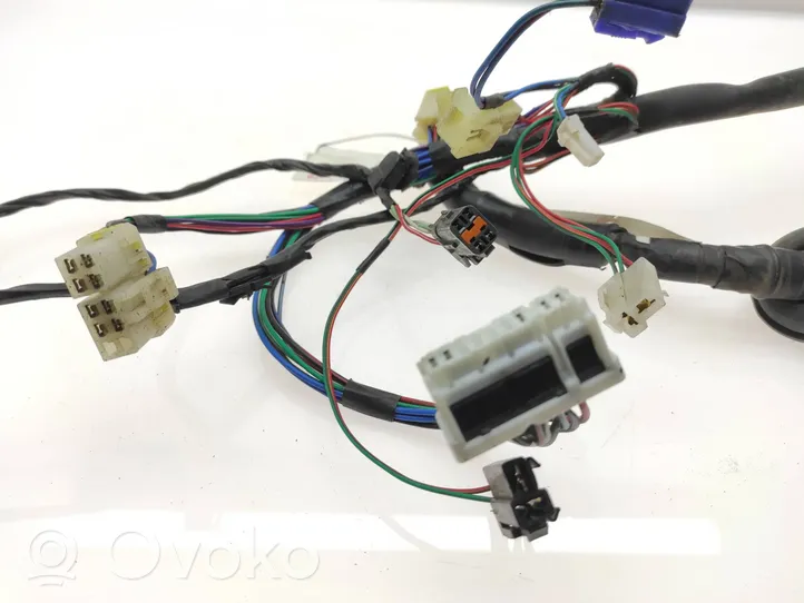 Subaru Forester SF Front door wiring loom 81820FC310