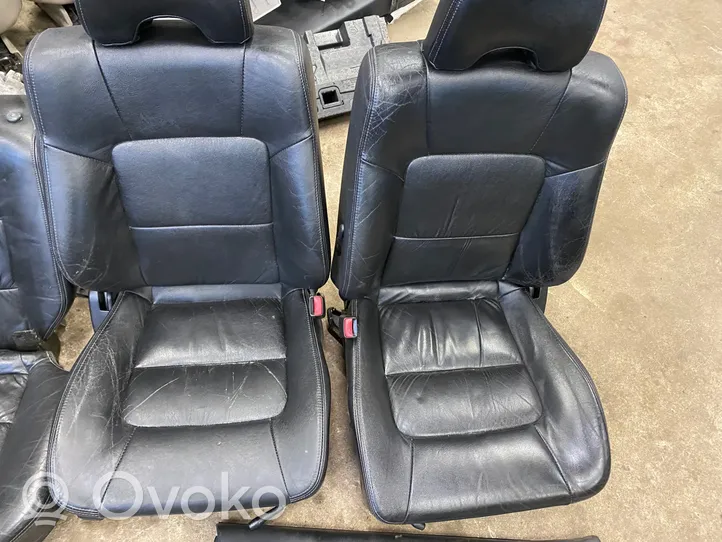 Subaru Legacy Garnitures, kit cartes de siège intérieur avec porte 