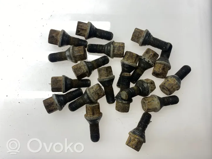 Opel Vectra C Nuts/bolts 