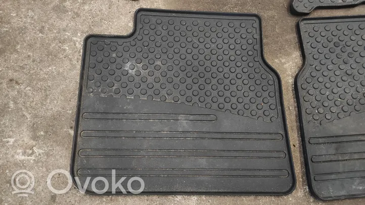 Subaru Legacy Kit tapis de sol auto 